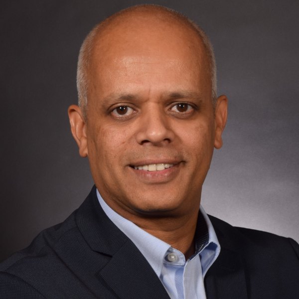 Shirish Pandit – portrait
